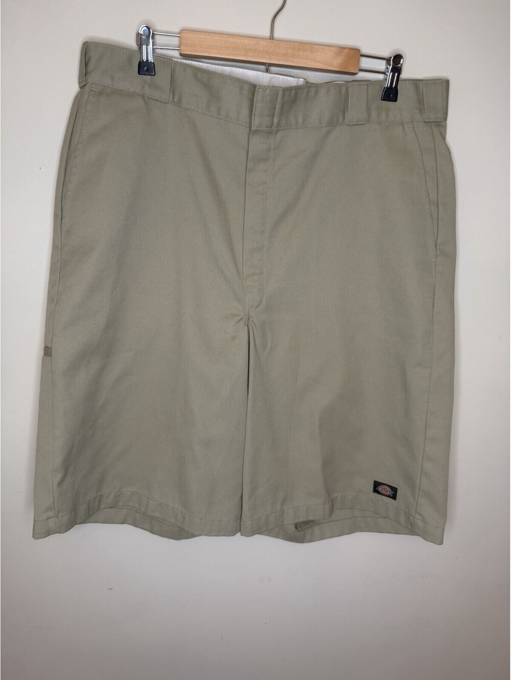 Dickies Loose Fit Men Khaki Work Pants Casual Shorts Size 40